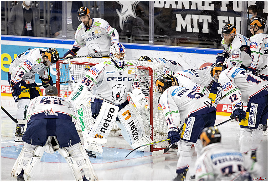 PENNY DEL;  Koelner Haie - Eisbaeren Berlin; Koeln, 28.12.2021